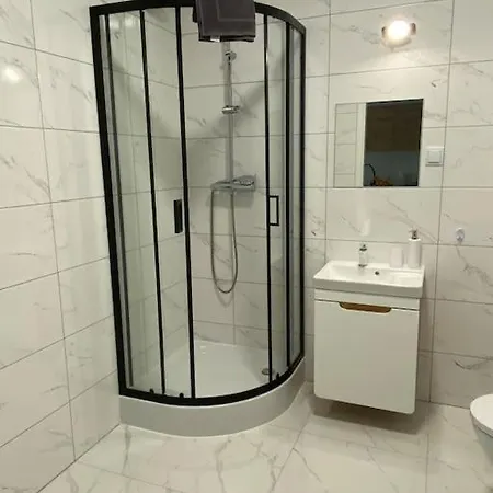 شقة Apartament Z Ogrodem Kawalerka *